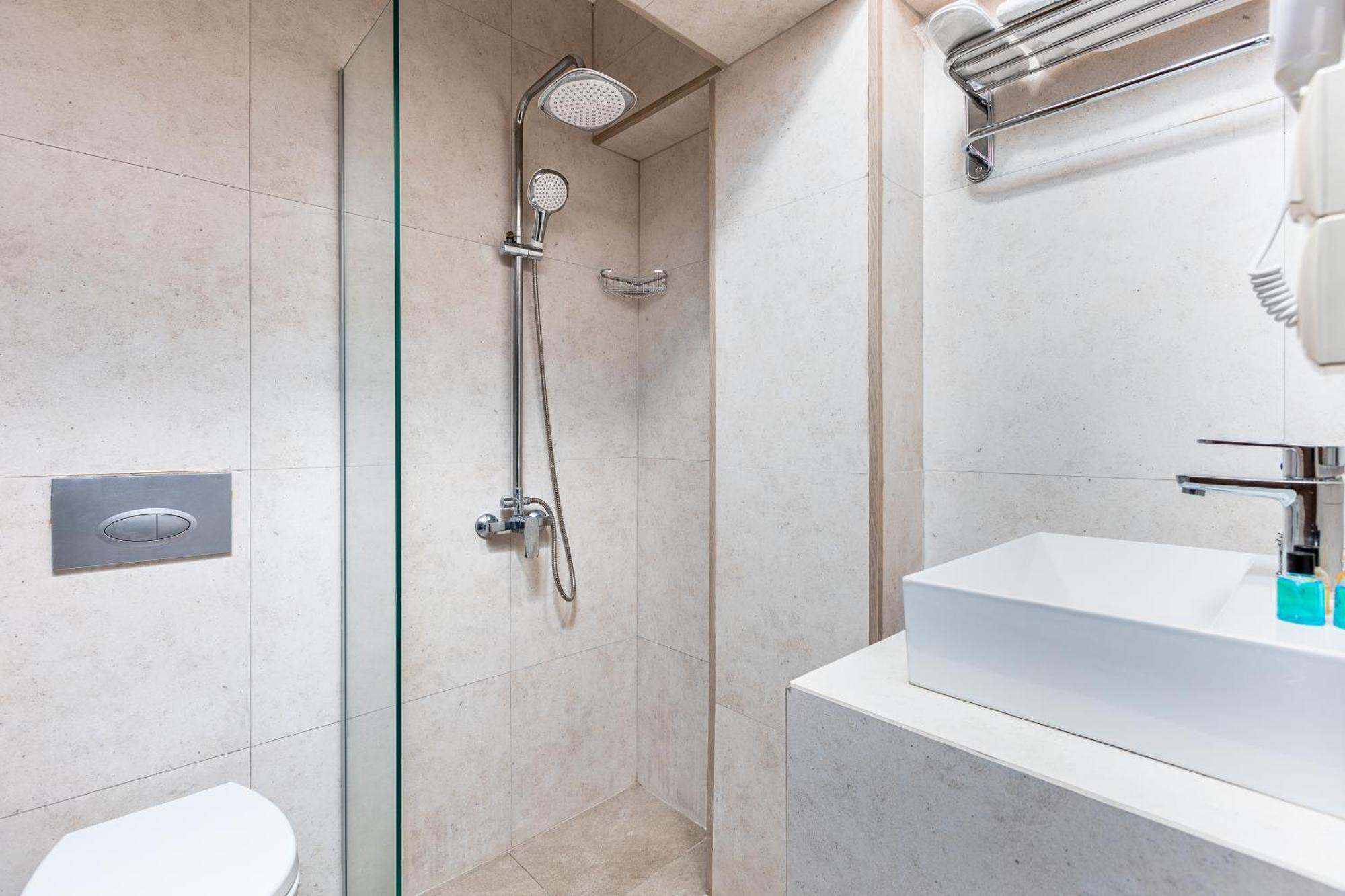 Alpine Lounge Boutique Hotel Kazbegi Bilik gambar