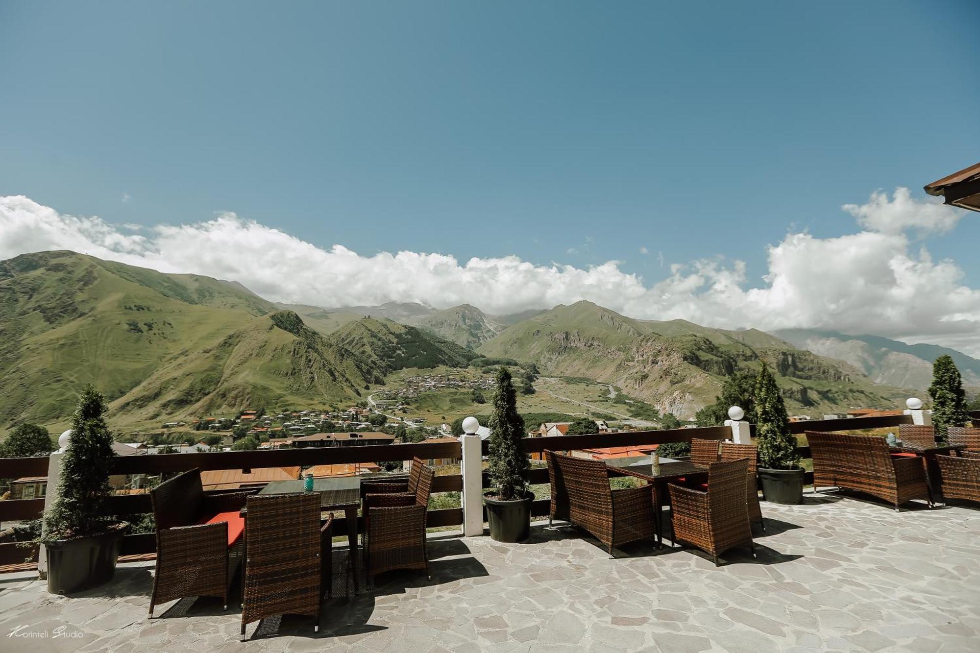 Alpine Lounge Boutique Hotel Kazbegi Luaran gambar