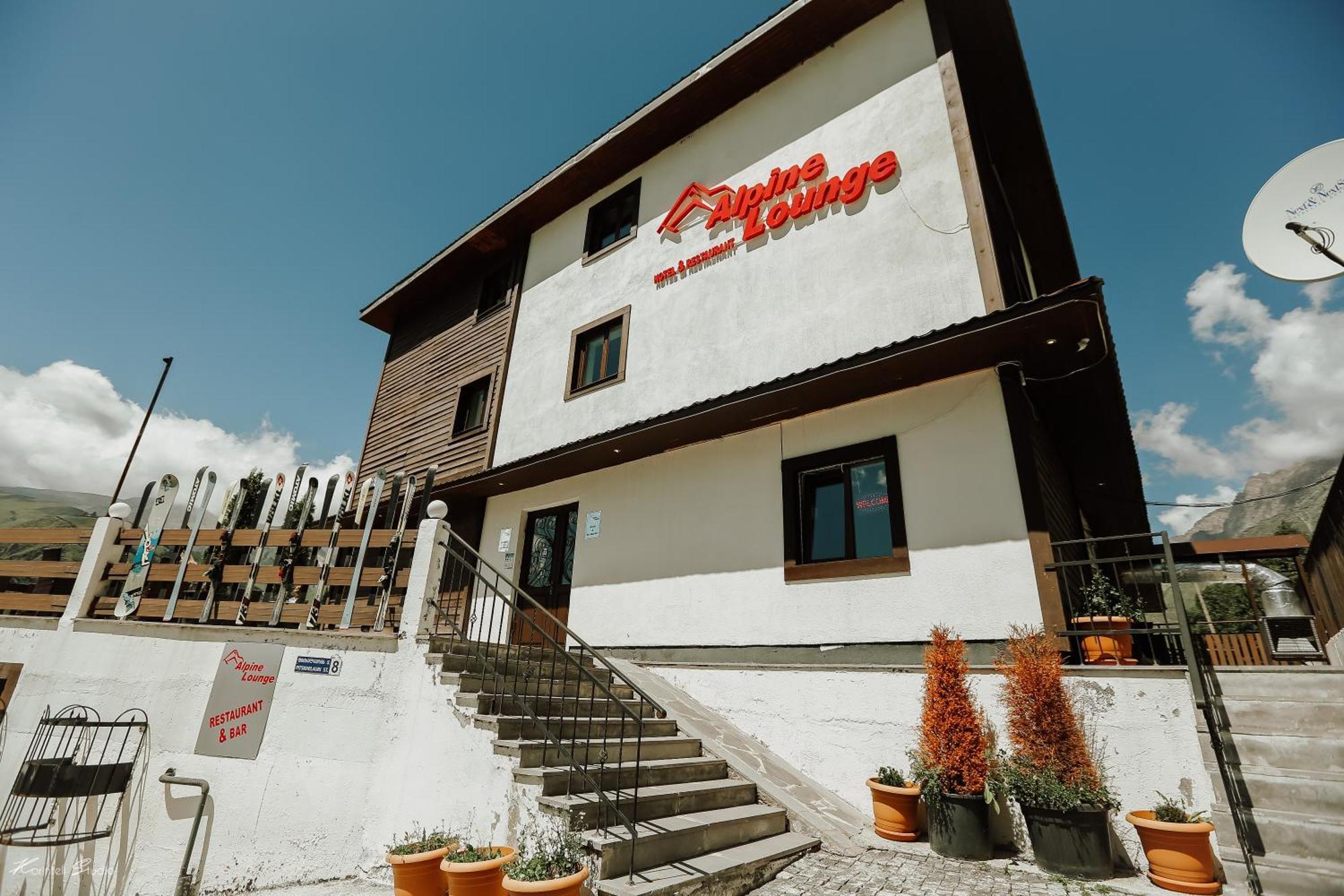 Alpine Lounge Boutique Hotel Kazbegi Luaran gambar