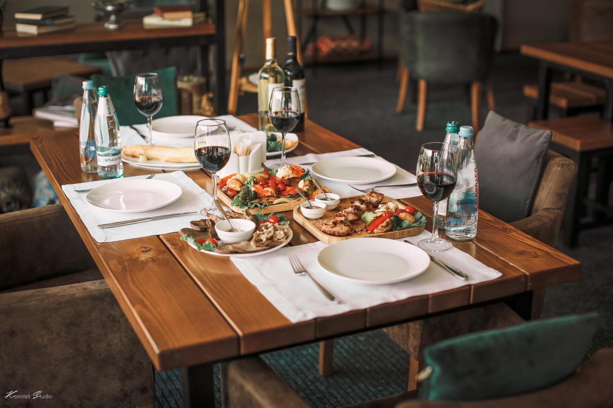Alpine Lounge Boutique Hotel Kazbegi Luaran gambar