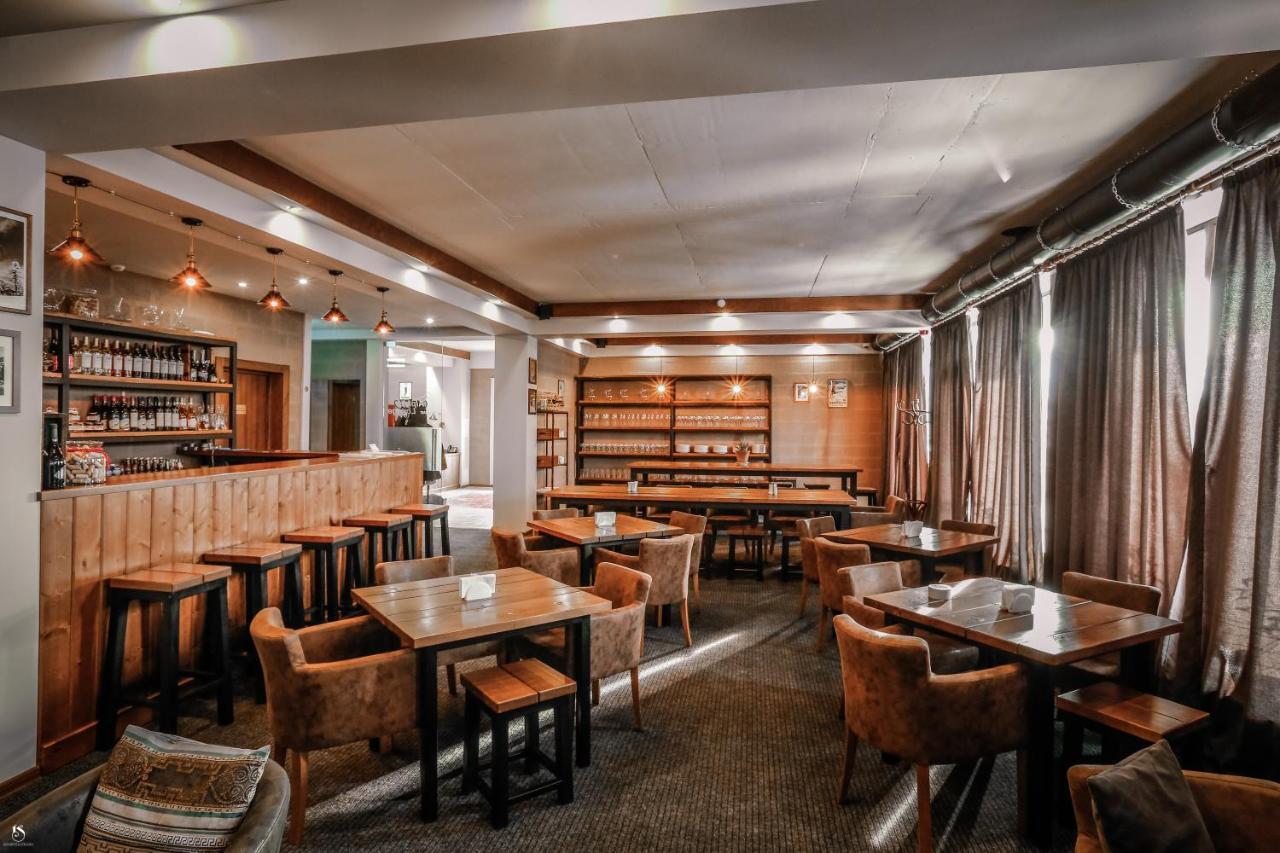 Alpine Lounge Boutique Hotel Kazbegi Luaran gambar